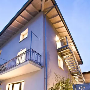 Bed & Breakfast Manzoni 124 Bed&relax, Esine